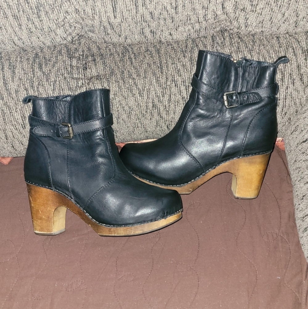 Jeffrey Campbell Woodies clog boots 9
